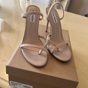 Steve Madden heels size 7.5 nude